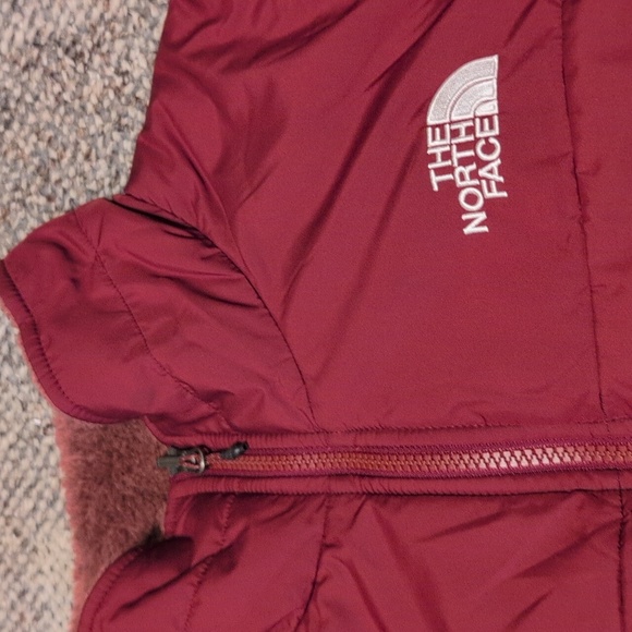 The North Face Women's Mossbud Insulated Reversible Vest Red Fleece XL - Picture 6 of 9